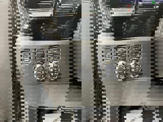 New 2025 GMC Sierra 1500 SLT w/ SLT Premium Package image 7