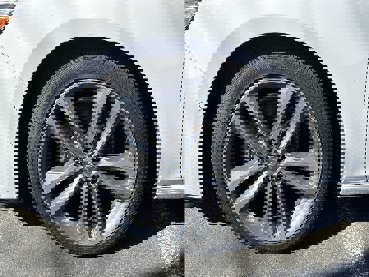 Used 2021 Chevrolet Malibu Premier image 33