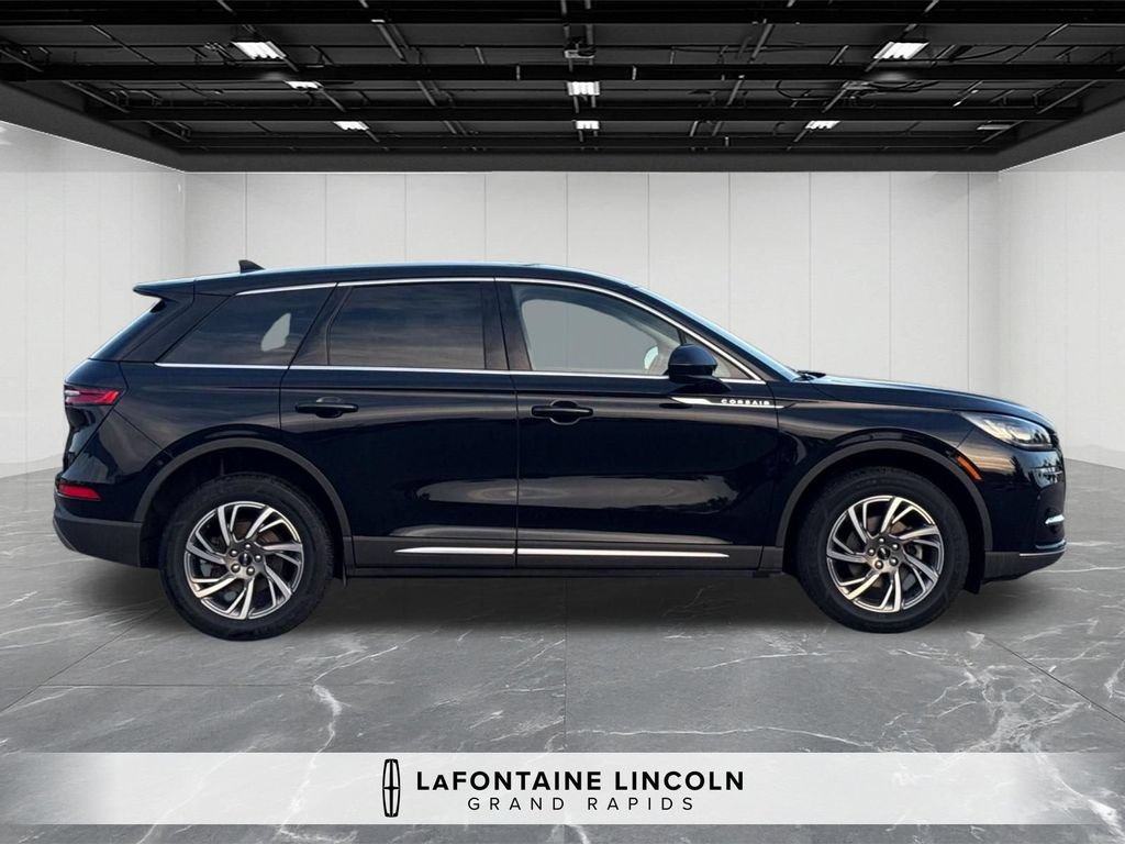 Certified 2024 Lincoln Corsair AWD image 6