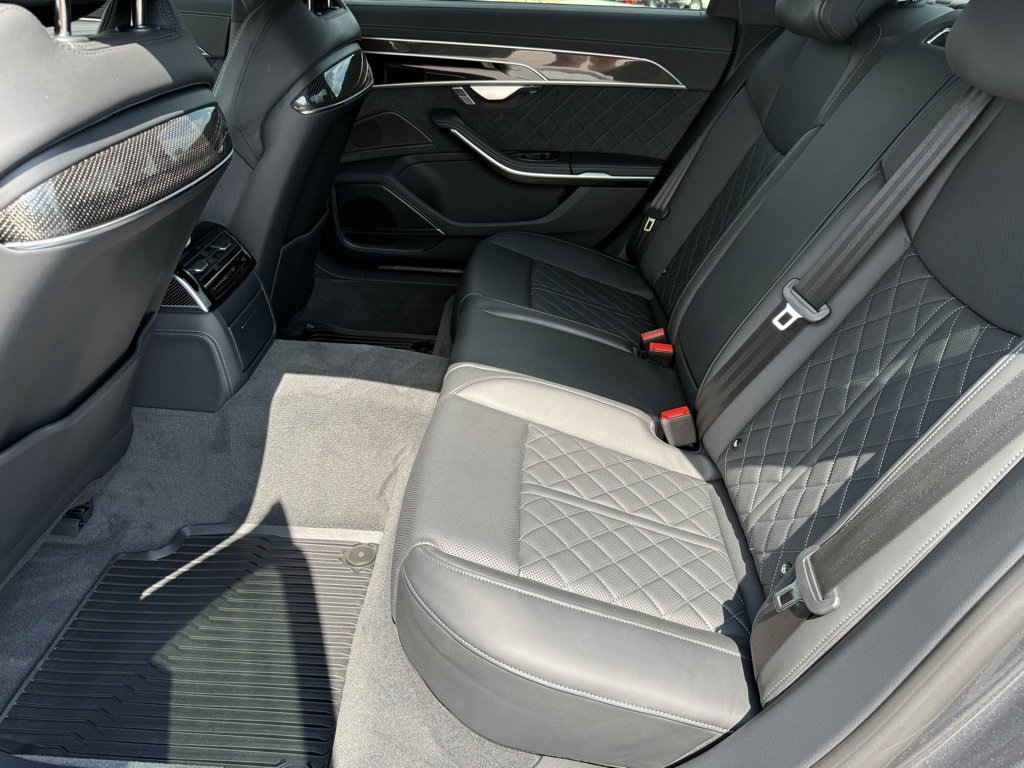 Used 2024 Audi S8 w/ S8 Comfort Plus Package image 36