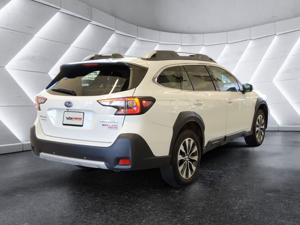 Used 2025 Subaru Outback Touring XT AWD/4WD image 4