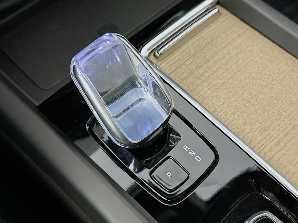 New 2026 Volvo XC60 B5 Core image 16