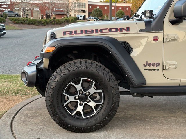 Used 2022 Jeep Wrangler Unlimited Rubicon w/ Cold Weather Group AWD/4WD image 12