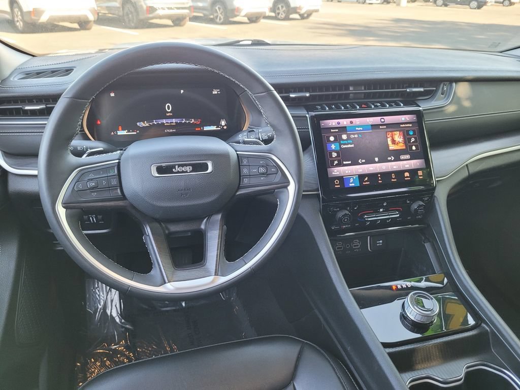 Used 2023 Jeep Grand Cherokee Limited RWD image 19