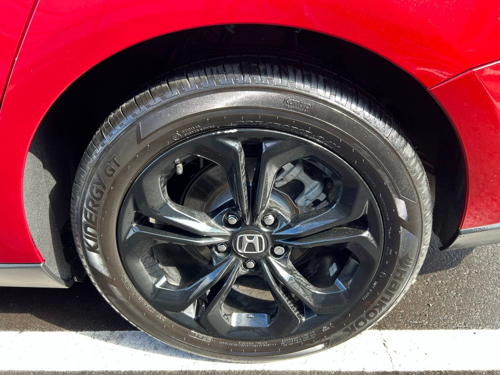 Used 2025 Honda Accord SE image 16