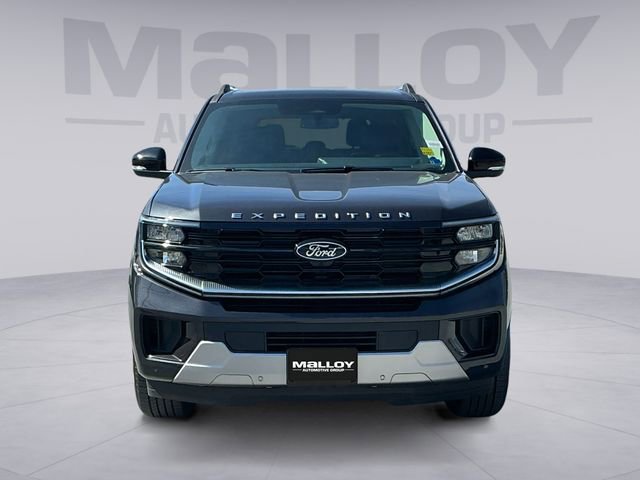 Used 2025 Ford Expedition Platinum image 8