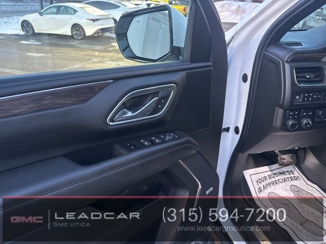 Used 2021 Chevrolet Tahoe Z71 w/ Z71 Signature Package image 31