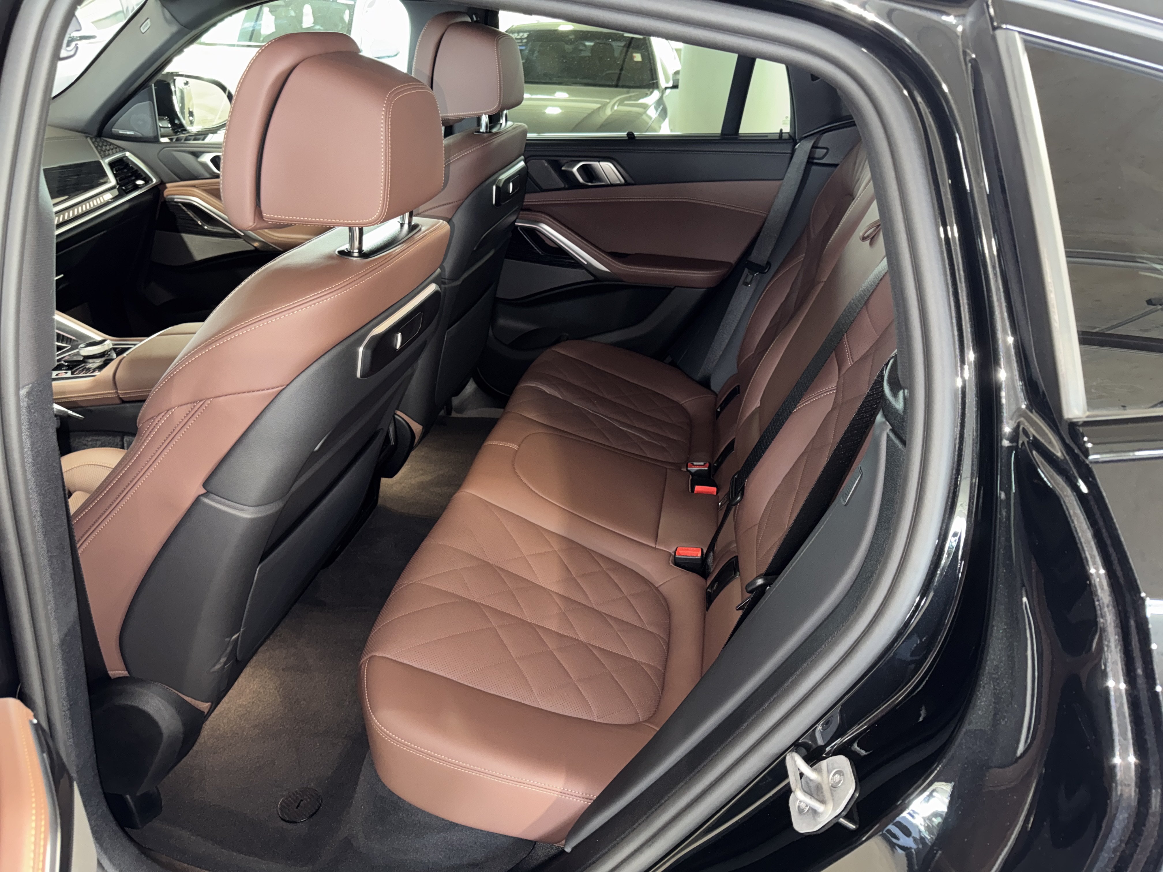 Used 2026 BMW X6 M60i AWD/4WD image 15