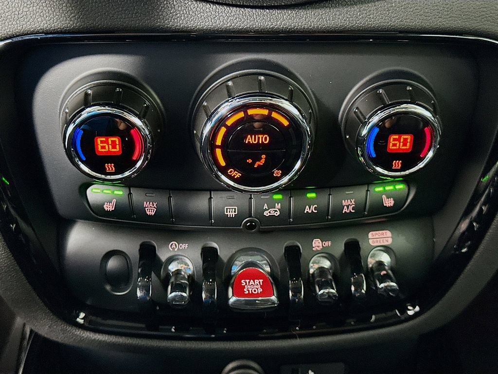 Certified 2022 MINI Cooper Clubman S FWD image 16
