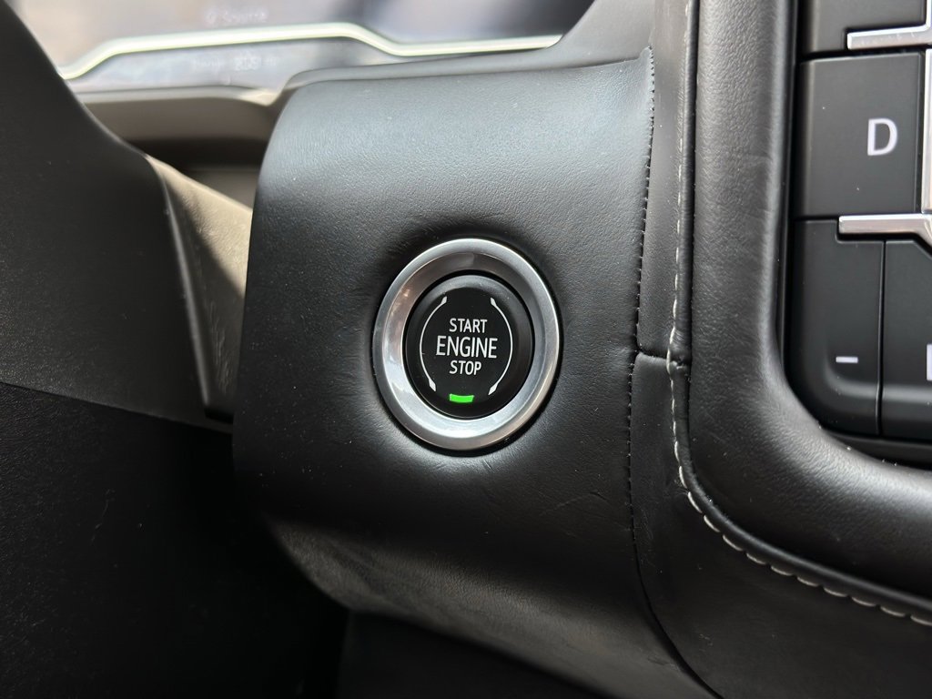 Used 2023 GMC Yukon XL Denali Ultimate image 24