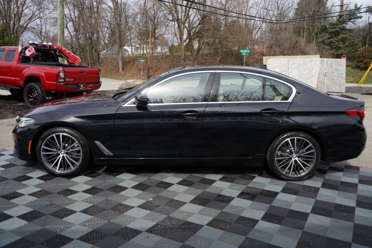Used 2021 BMW 530i xDrive w/ Convenience Package AWD/4WD image 11