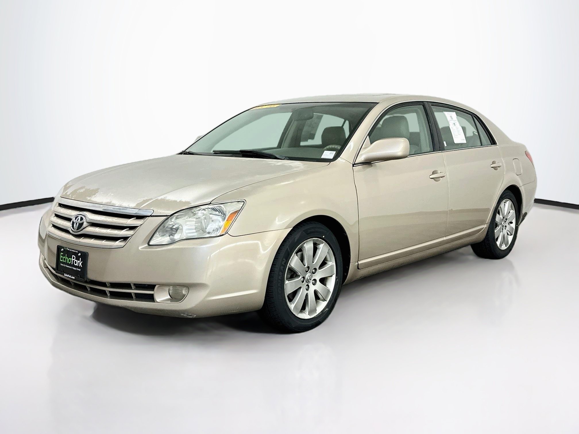 Used 2006 Toyota Avalon XLS FWD image 3