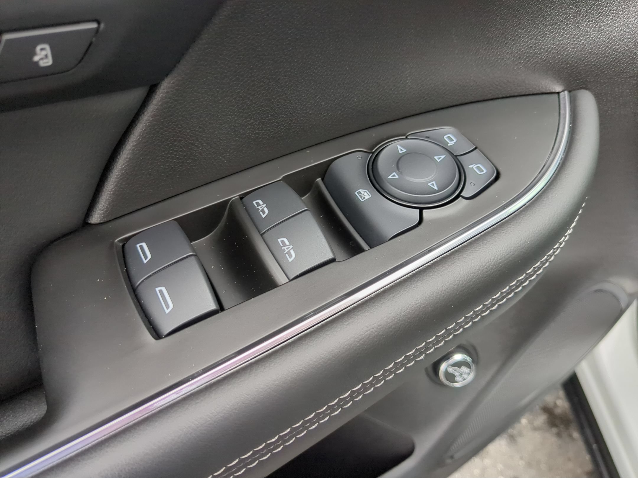Certified 2023 Buick Envision Essence AWD/4WD image 22