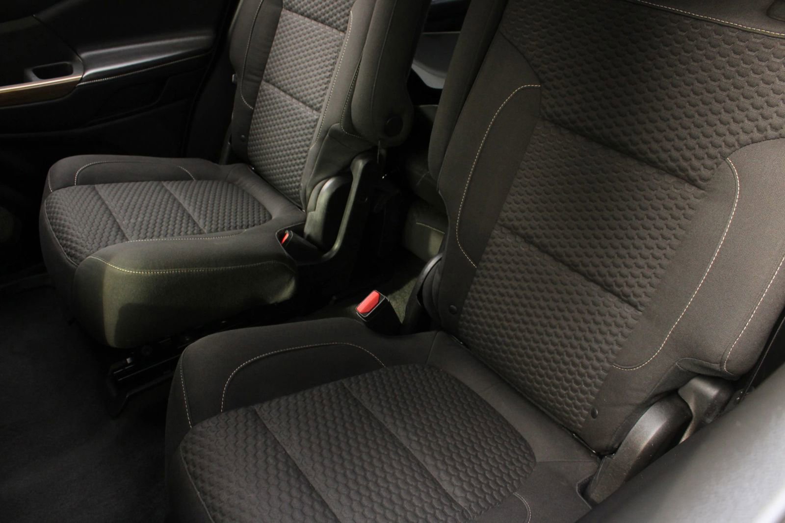 Used 2017 GMC Acadia SLE w/ Driver Alert Package I AWD/4WD image 19