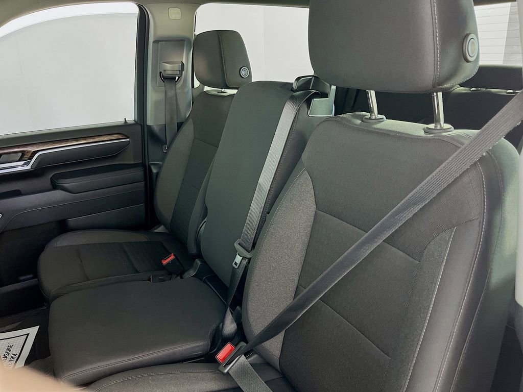 Used 2025 GMC Sierra 3500 SLE w/ SLE Value Package image 27