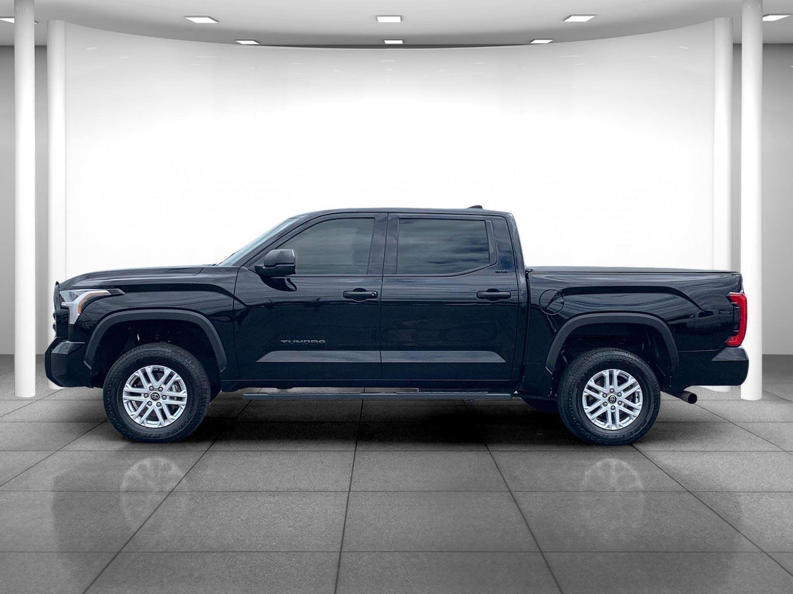 Used 2023 Toyota Tundra SR5 image 4