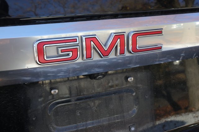 Used 2024 GMC Yukon XL Denali image 6