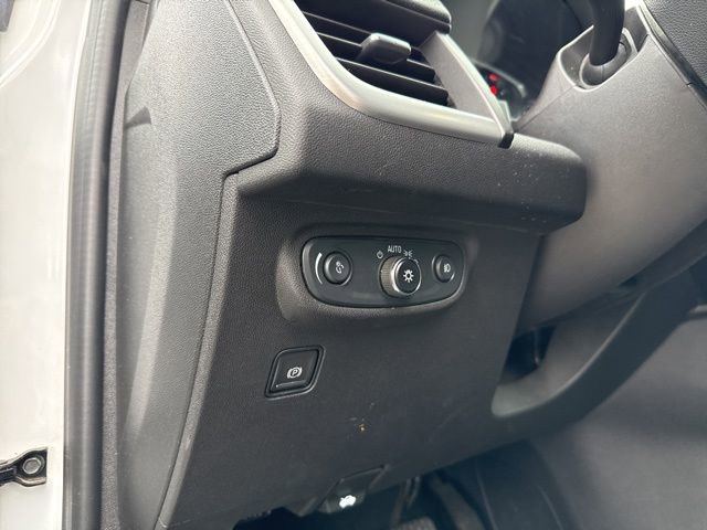 Used 2024 GMC Terrain SLT AWD/4WD image 27