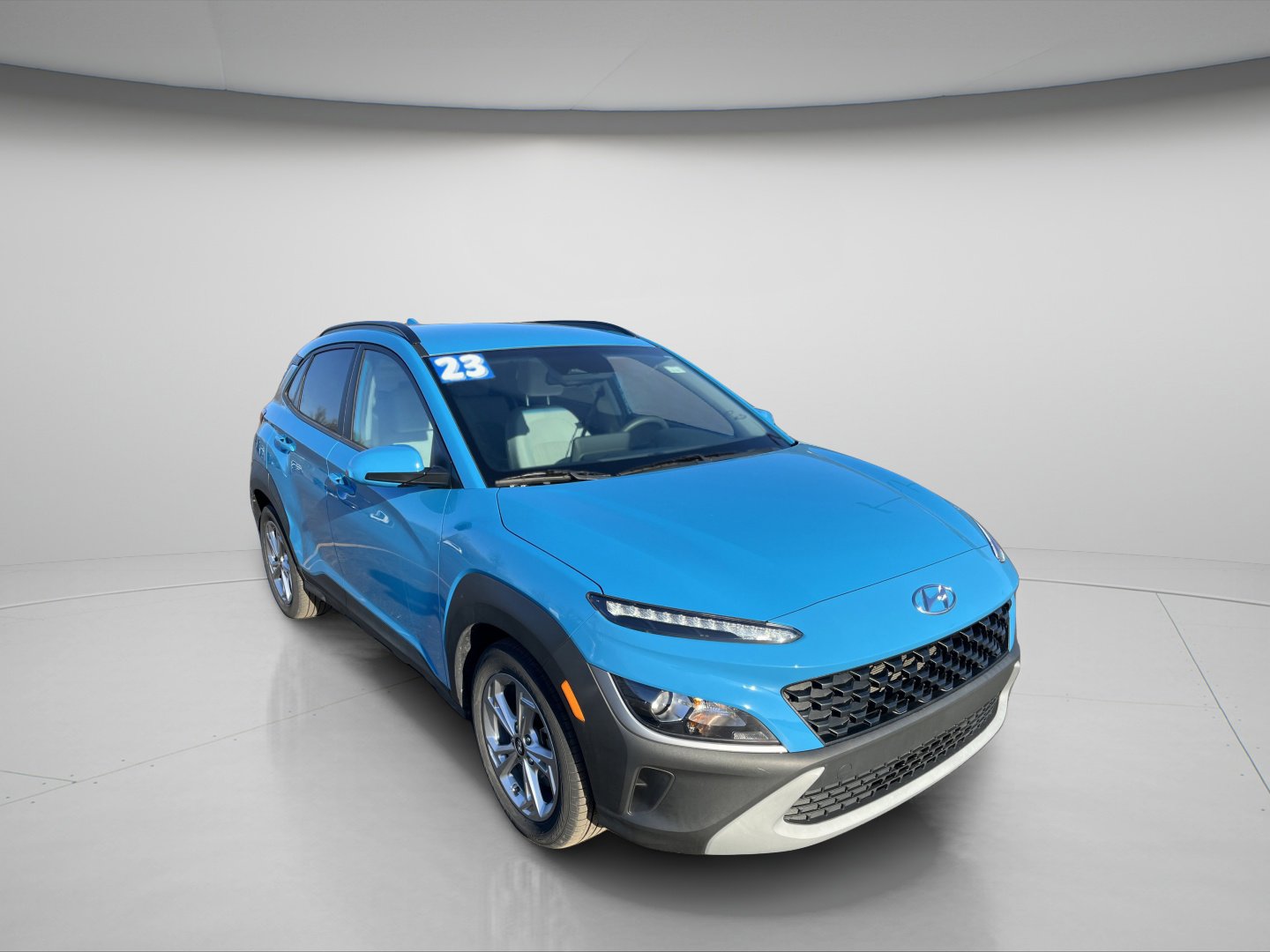 Used 2023 Hyundai Kona SEL w/ Cargo Package image 3