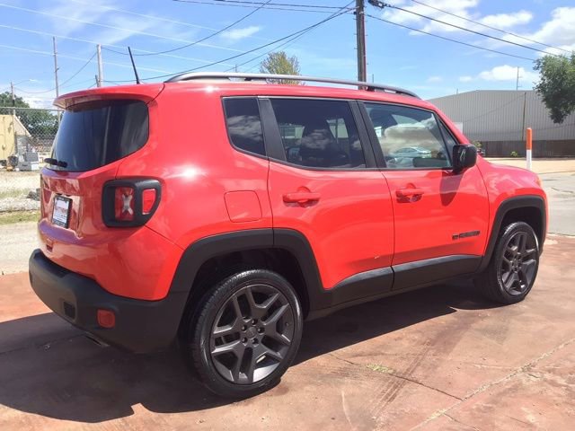 Used 2021 Jeep Renegade Latitude AWD/4WD image 5