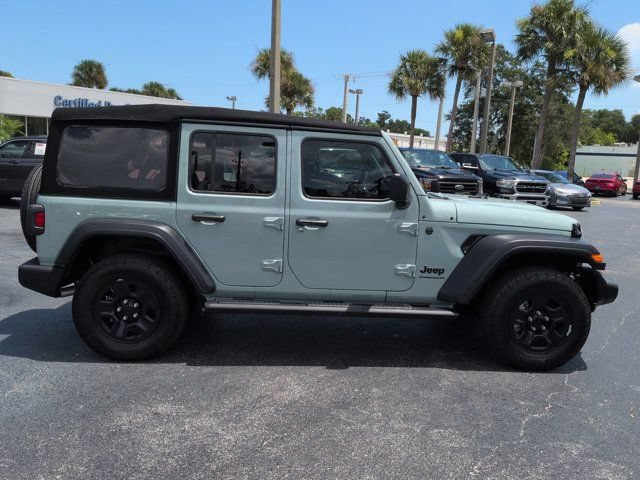 Used 2024 Jeep Wrangler Unlimited Sport AWD/4WD image 3