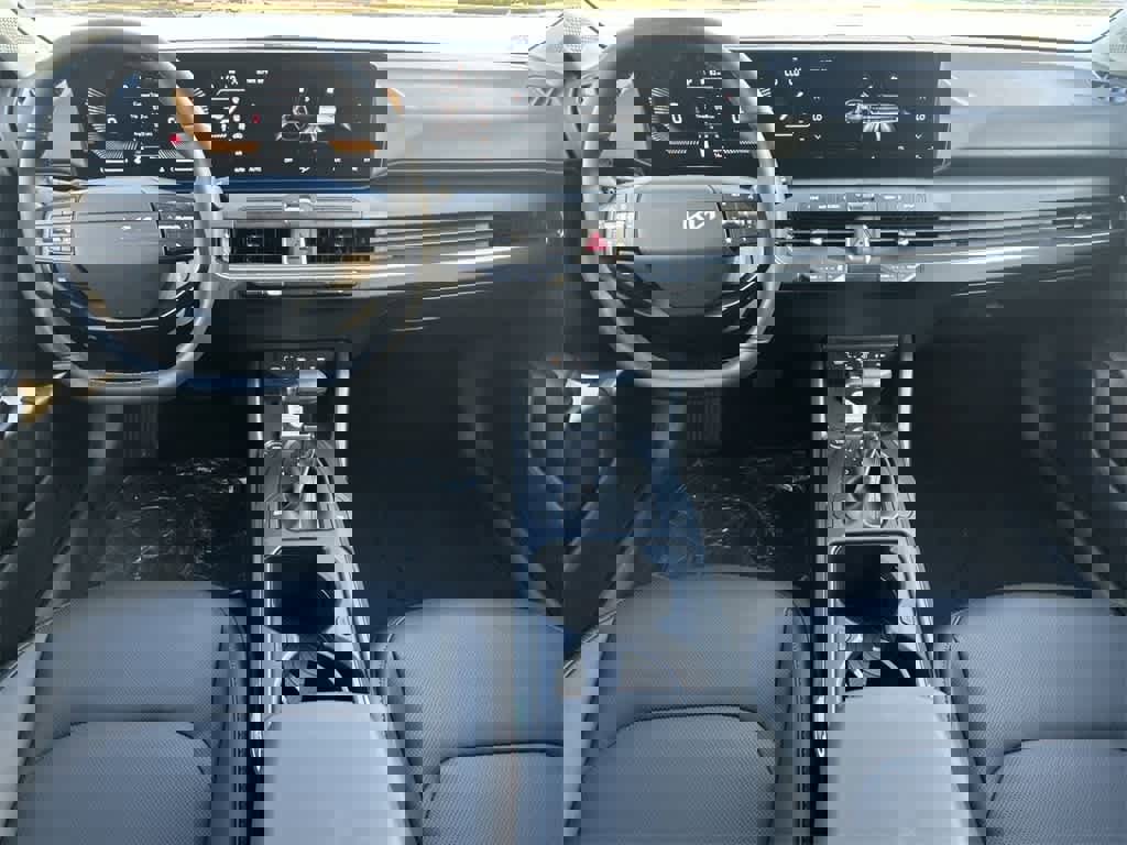 New 2026 Kia K4 EX image 24