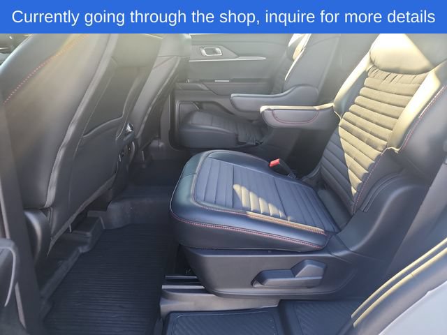 Used 2025 Ford Explorer ST-Line AWD/4WD image 24