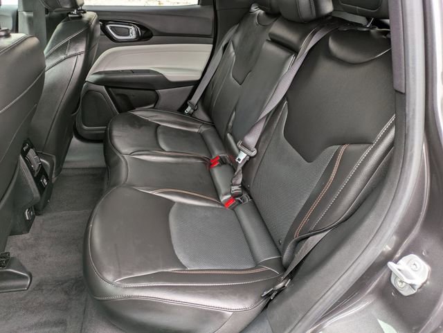 Used 2023 Jeep Compass Limited image 22