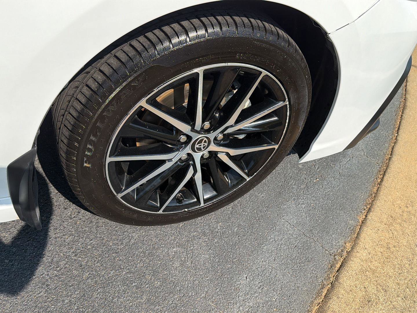 Used 2024 Toyota Camry SE FWD image 38