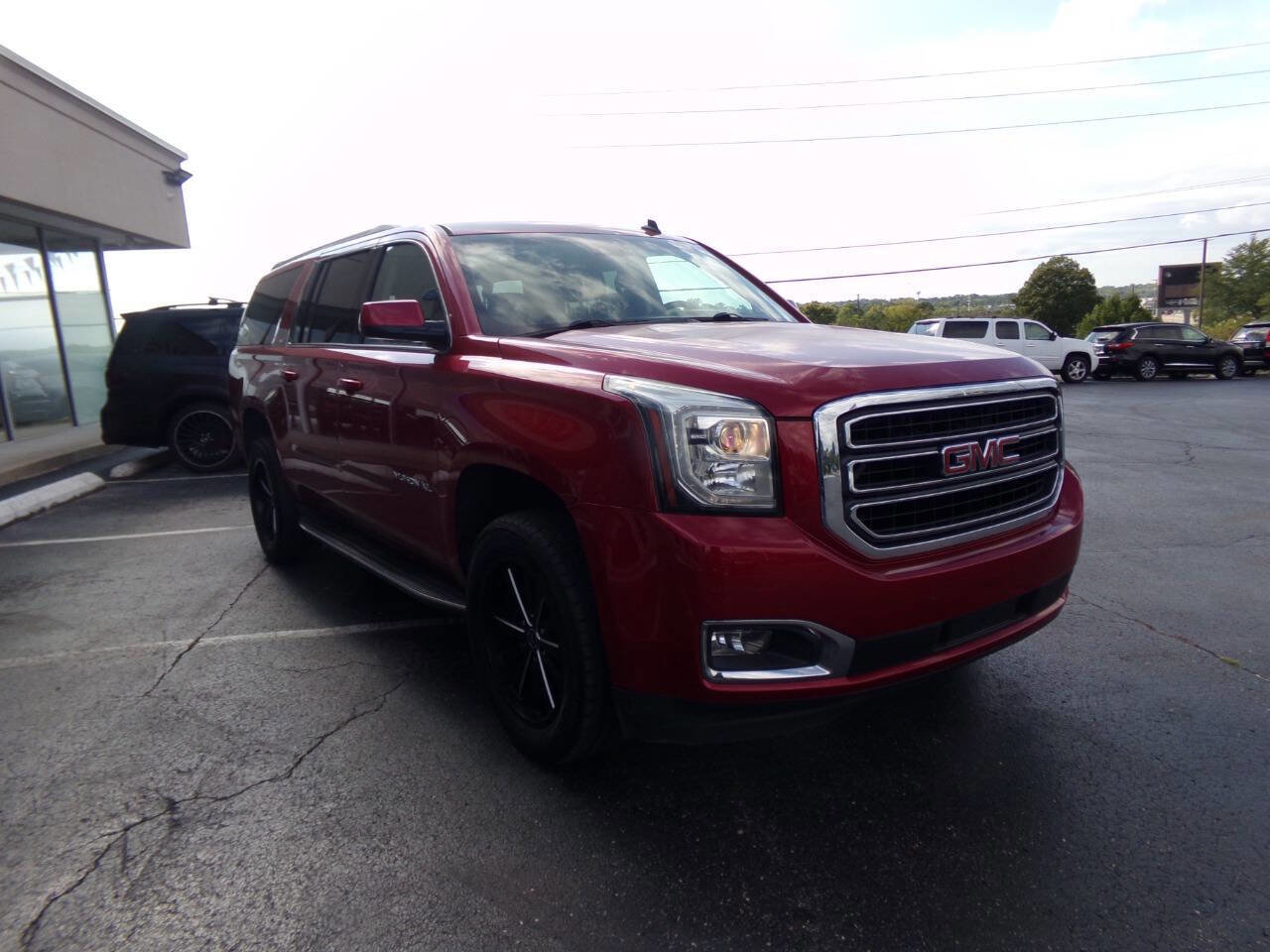 Used 2015 GMC Yukon XL SLE w/ Convenience Package image 6