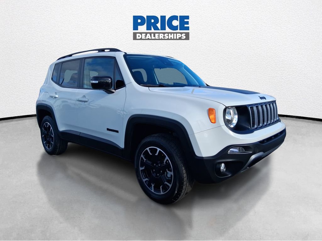 Used 2023 Jeep Renegade Latitude AWD/4WD image 1