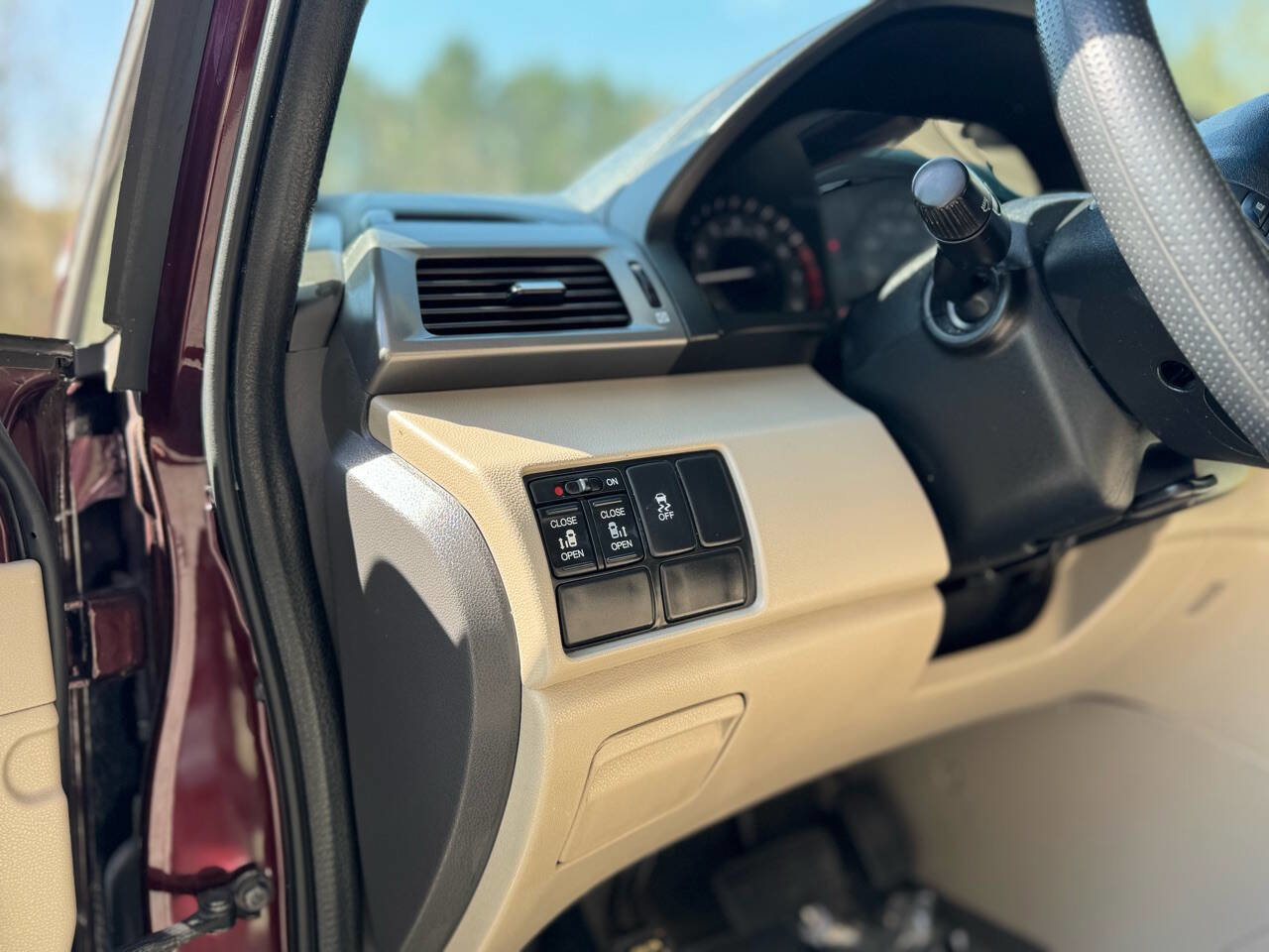 Used 2012 Honda Odyssey EX image 10