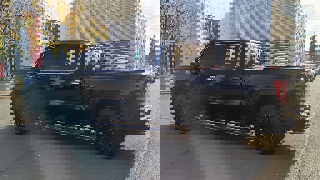 Used 2022 GMC Sierra 1500 Denali image 6