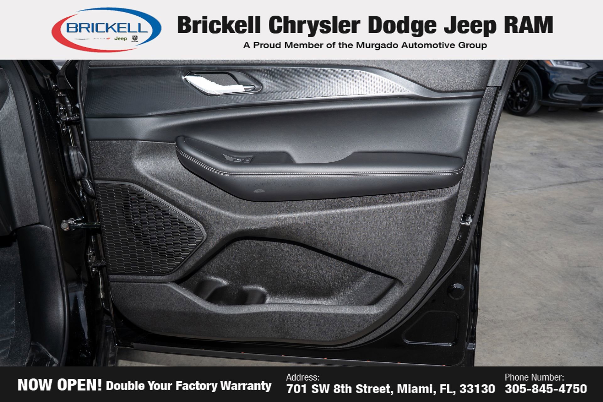 New 2025 Jeep Grand Cherokee L Altitude image 14