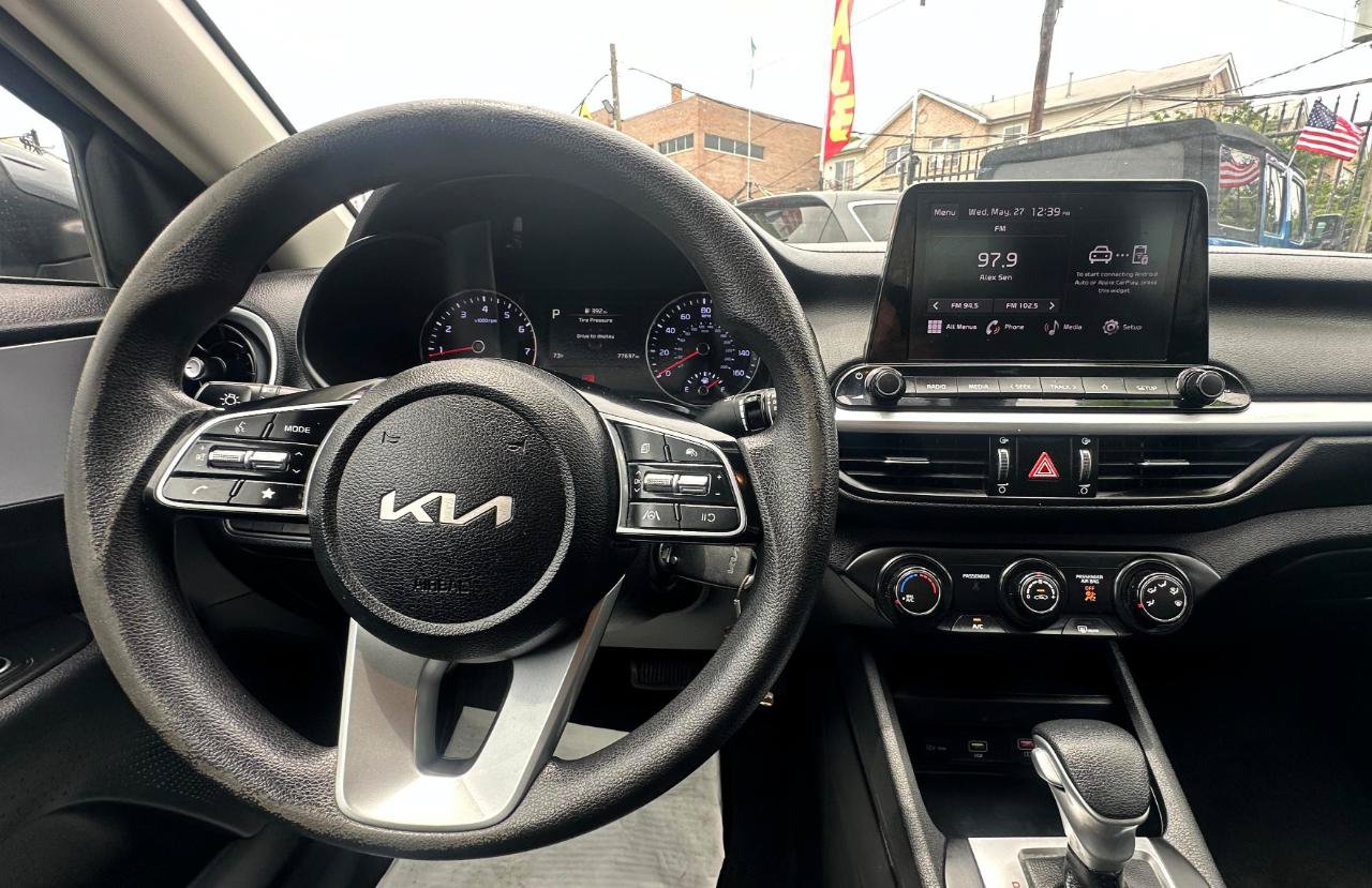Used 2024 Kia Forte LXS FWD image 11