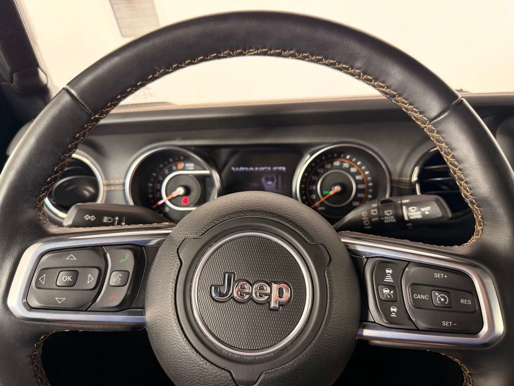 Used 2022 Jeep Wrangler Unlimited Sahara AWD/4WD image 36