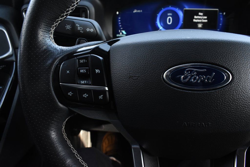 Used 2022 Ford Explorer ST image 30