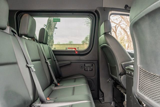 Used 2019 Mercedes-Benz Sprinter 2500 image 35