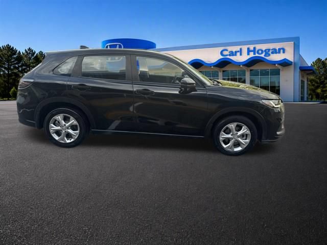 Used 2023 Honda HR-V LX image 7