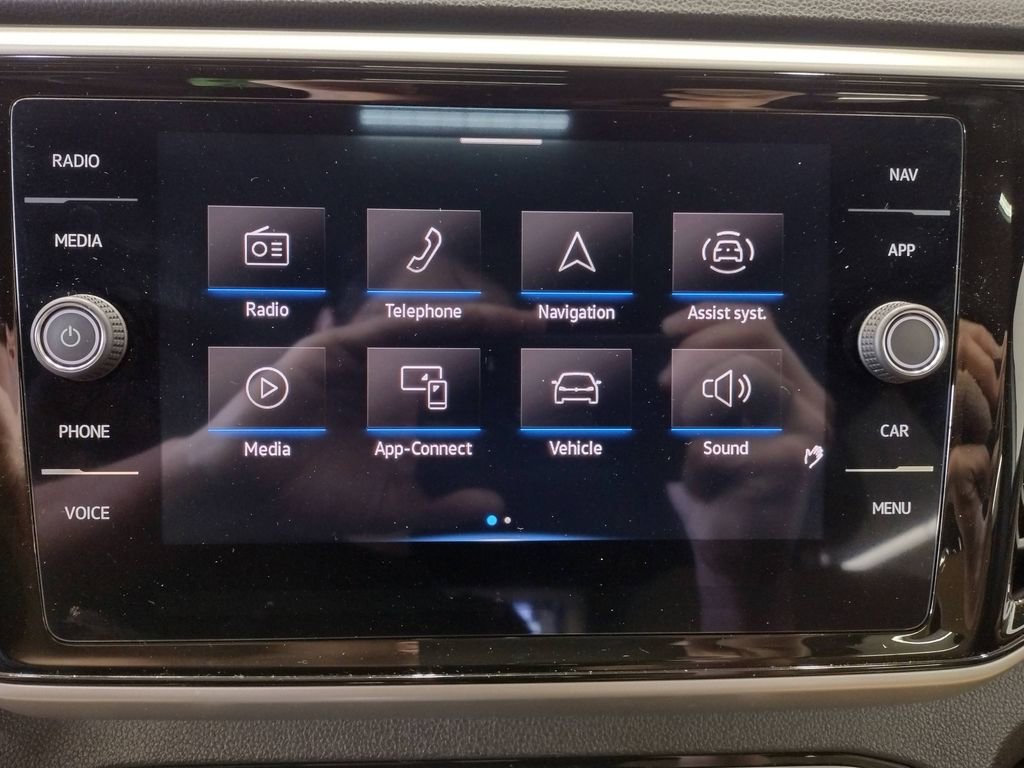 Used 2023 Volkswagen Atlas Cross Sport SEL Premium R-Line image 33