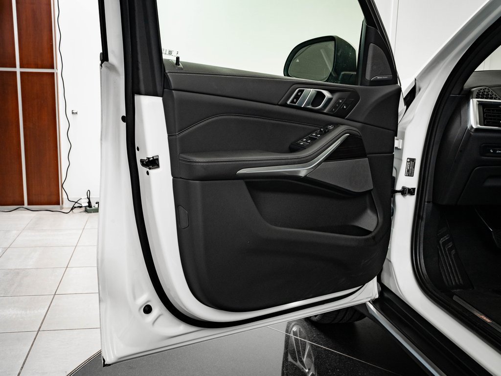 Certified 2025 BMW X5 xDrive40i image 25