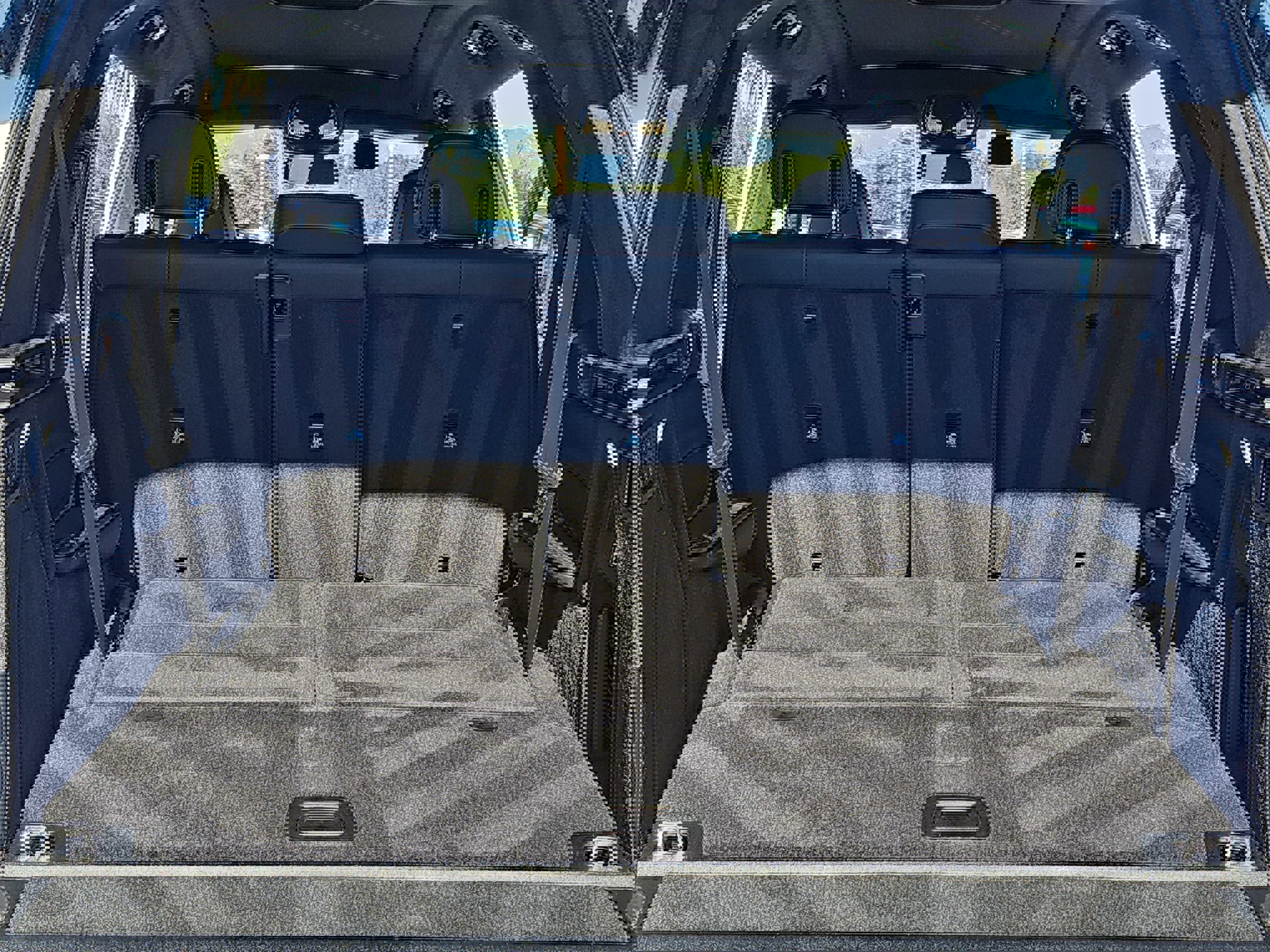 Used 2025 BMW X7 M60i image 14