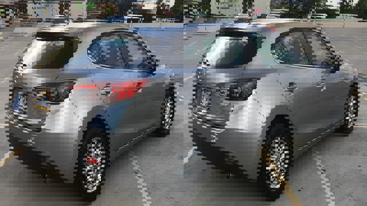 Used 2016 MAZDA MAZDA3 i Sport w/ Preferred Equipment Package image 6