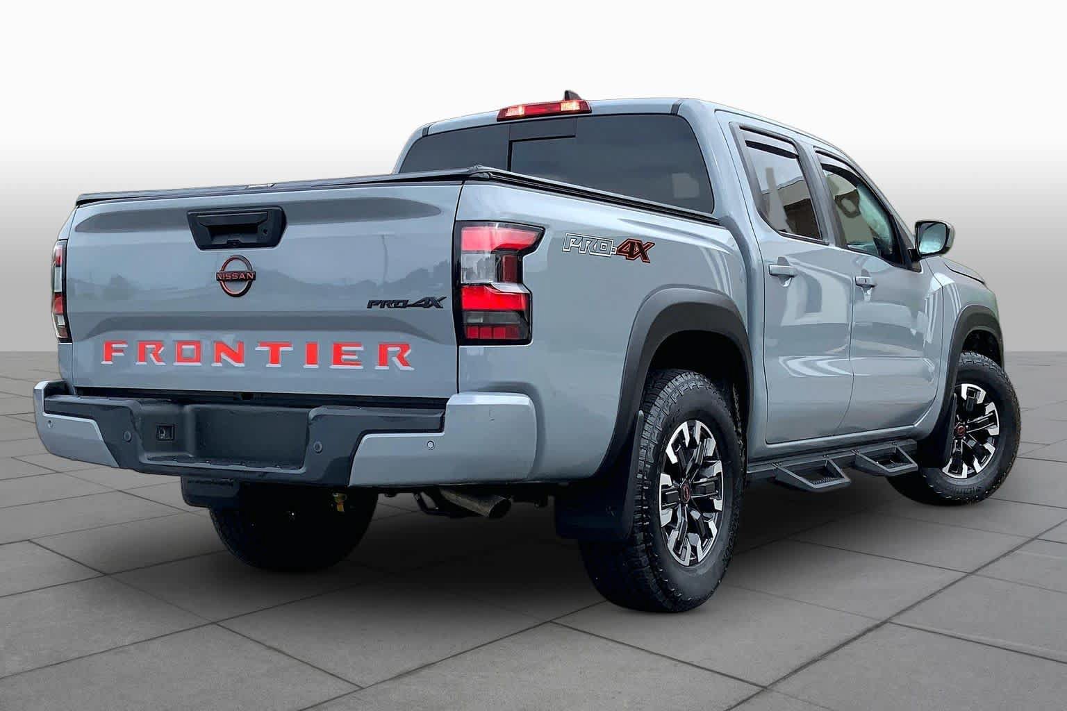 Used 2024 Nissan Frontier PRO-4X w/ Technology Package AWD/4WD image 13