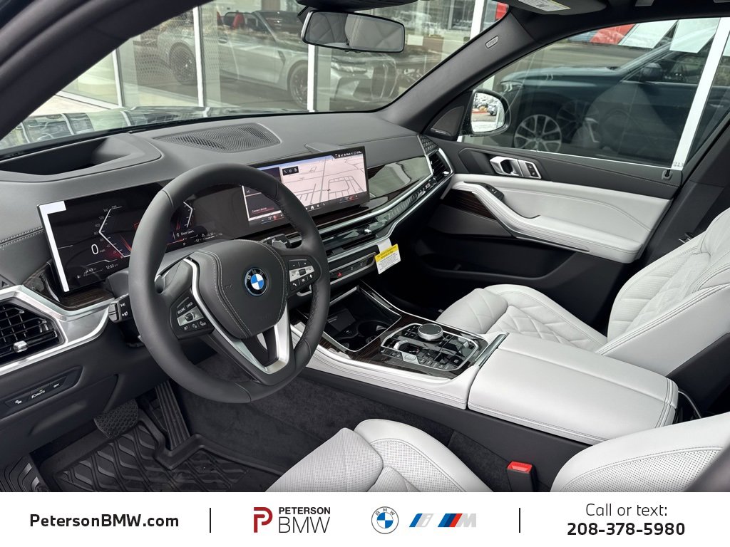 New 2026 BMW X5 xDrive50e image 16
