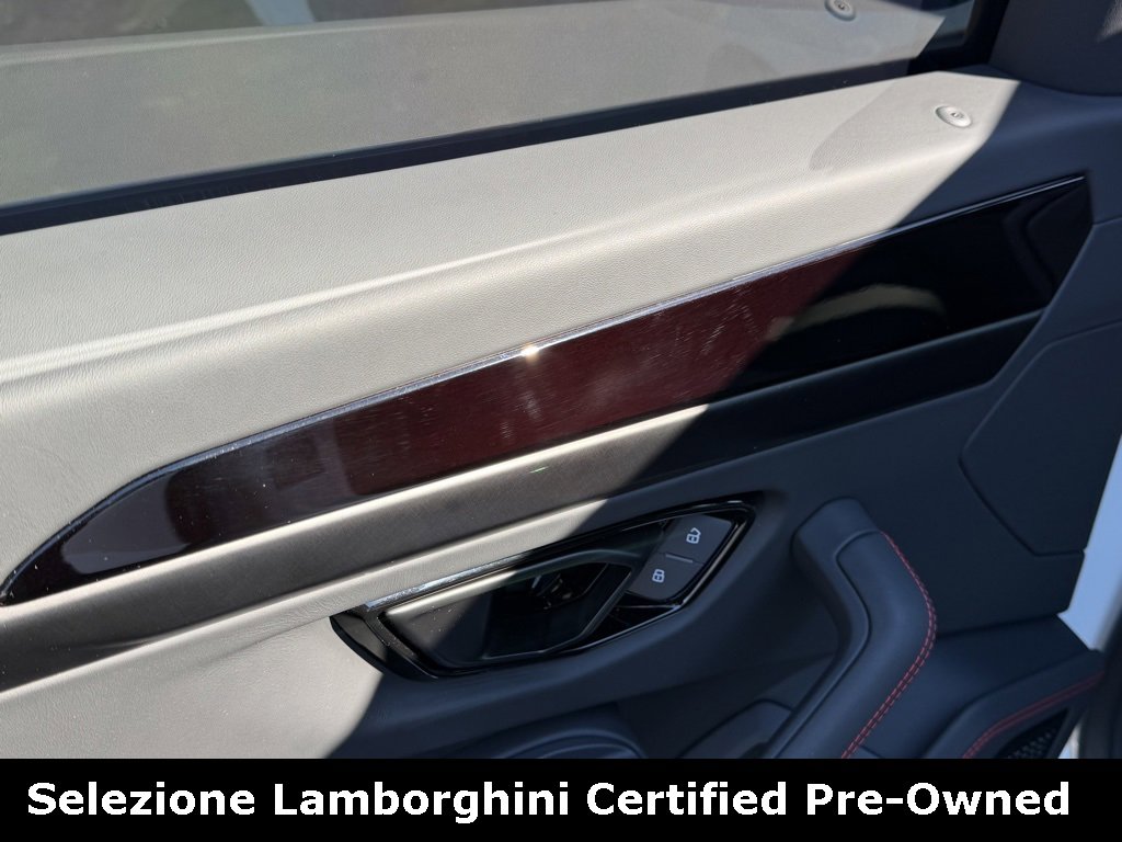 Used 2024 Lamborghini Urus S image 28