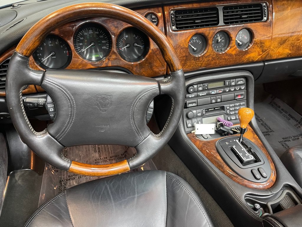 Used 2000 Jaguar XK8 Convertible RWD image 36