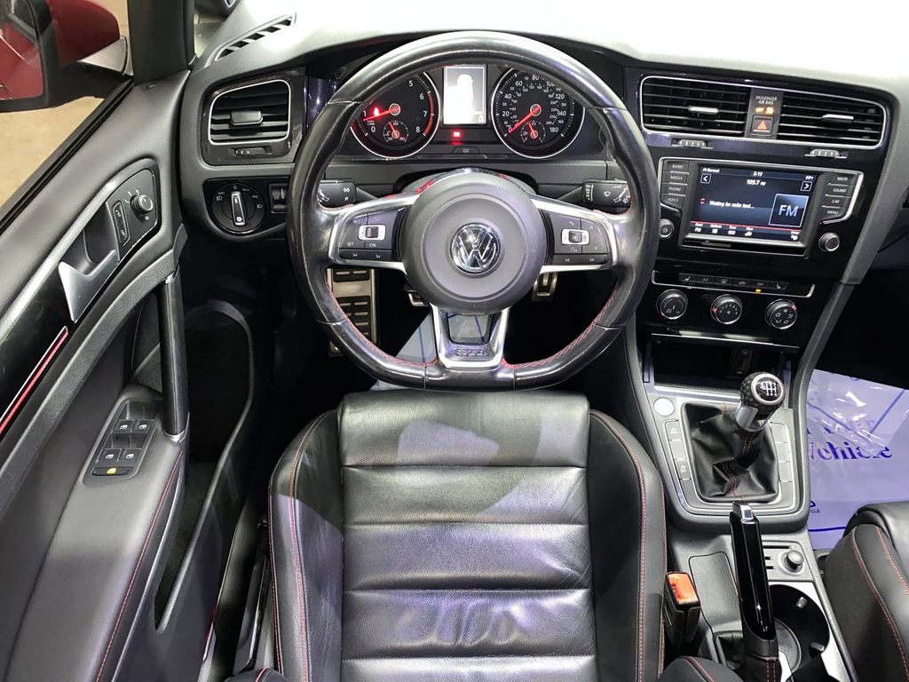 Used 2016 Volkswagen GTI SE FWD image 26
