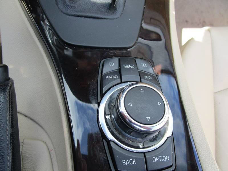 Used 2009 BMW 328i Convertible image 21