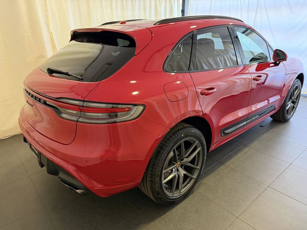 New 2026 Porsche Macan Turbo AWD/4WD image 9